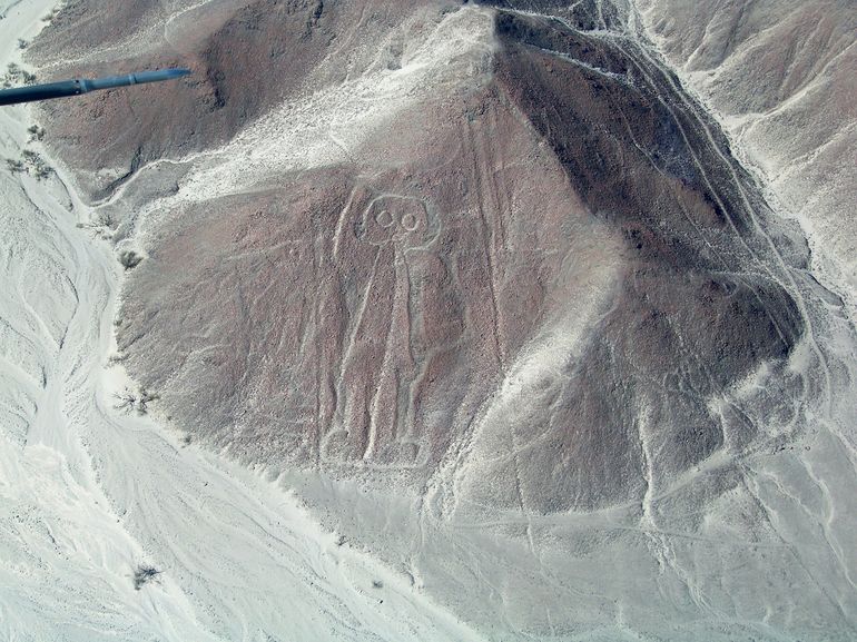 mysterious-nazca-lines-photo_1616843-770tall.jpg